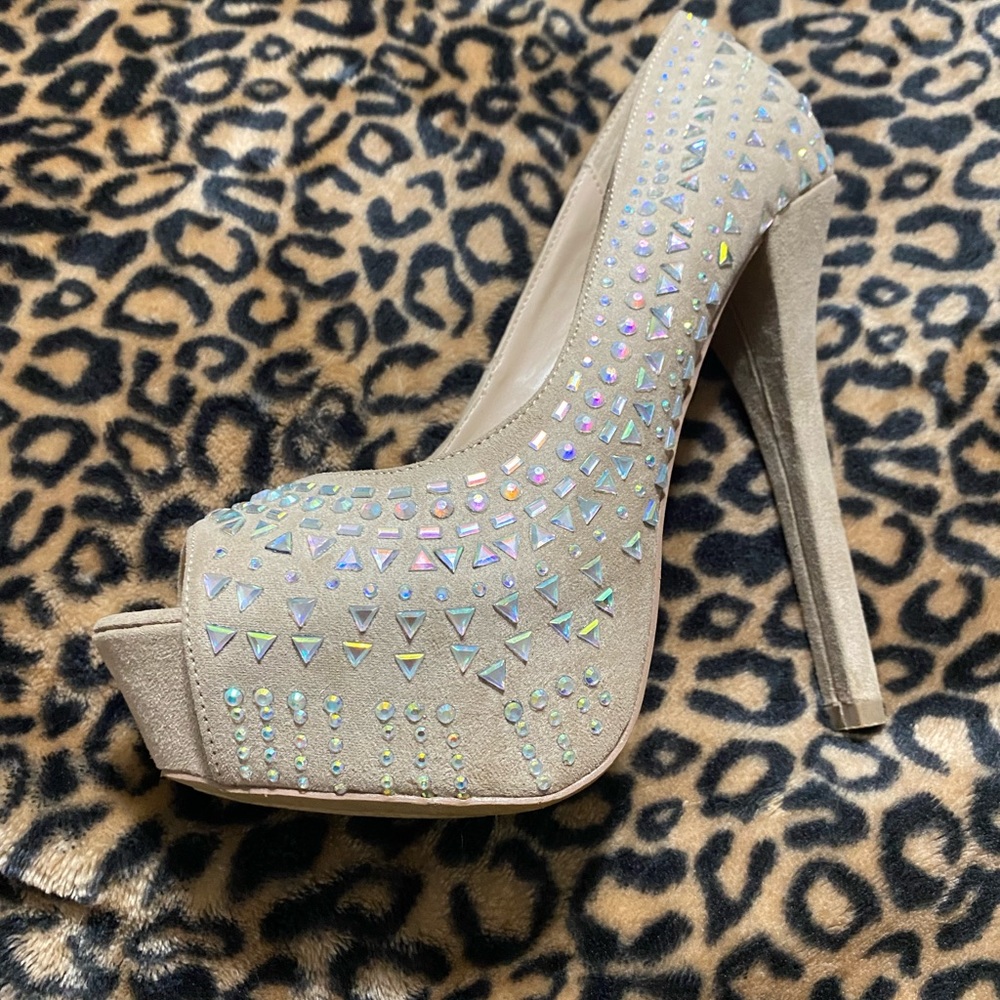 Formal heels